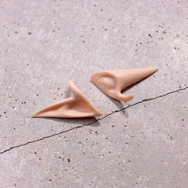 Option Part – elf ears (milk)
