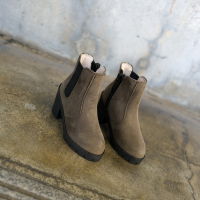 Foot – Chelsea Boots (Graphite)