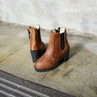 Foot – Chelsea Boots (Brown)